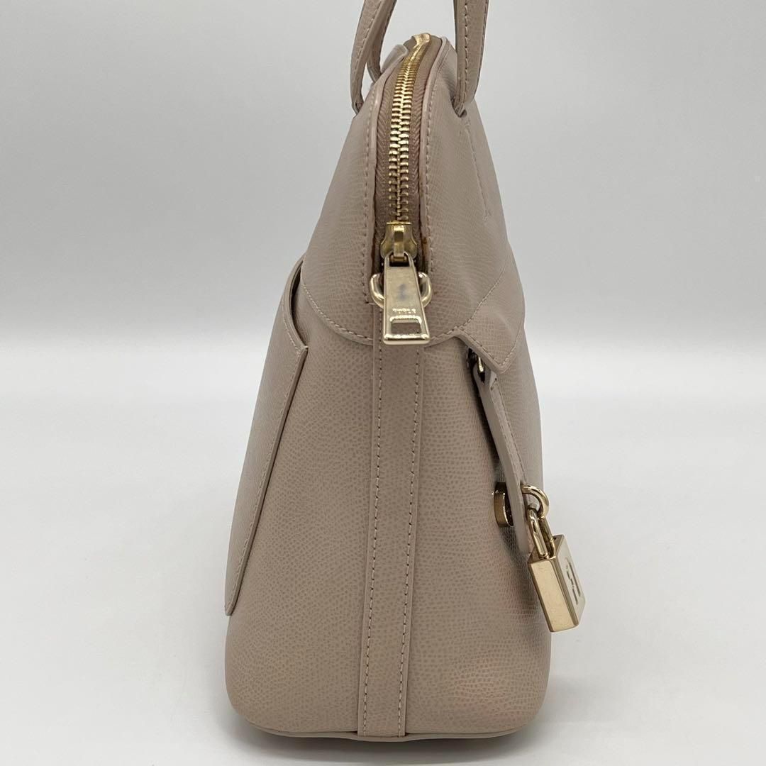 美品】FURLA PIPER ハンドバッグ 2way ドーム型 ベージュ - メルカリ