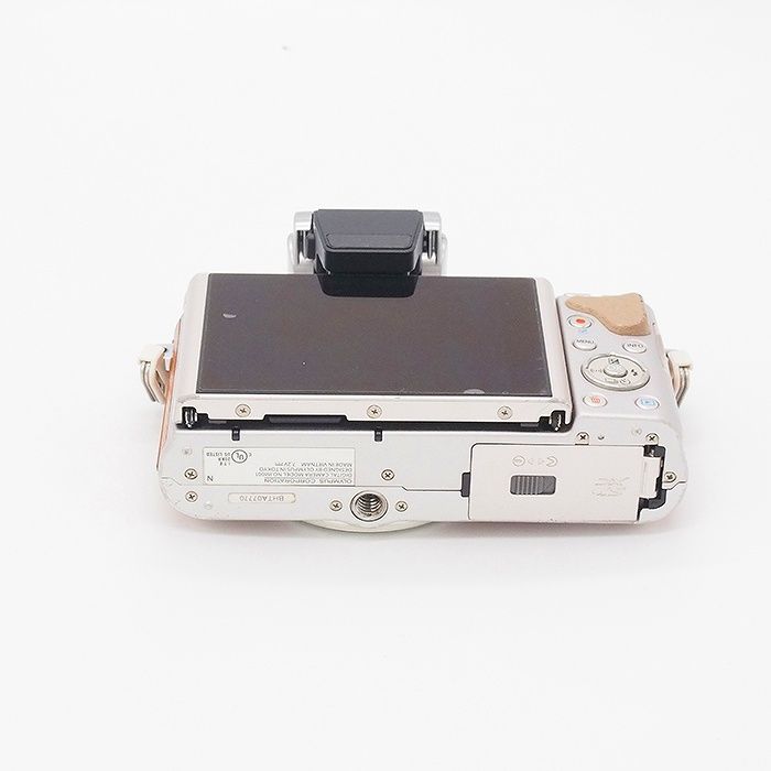 中古】(オリンパス) OLYMPUS E-PL8 ブラウン ※ボディ・バッテリーノミ  