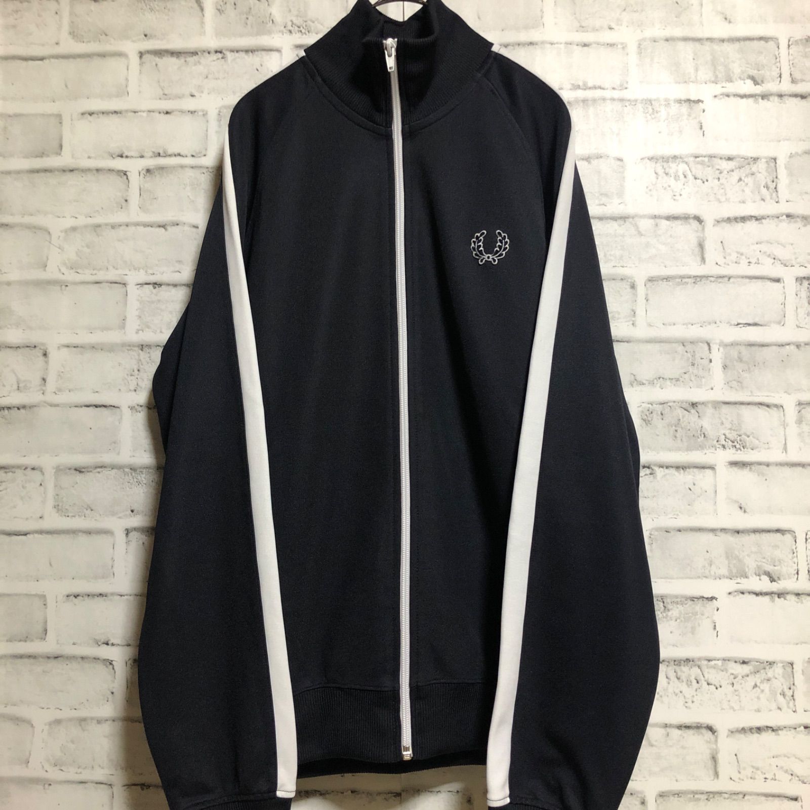 美品⭐️Fred Perry トラックジャケット/ジャージ S 刺繍月桂樹