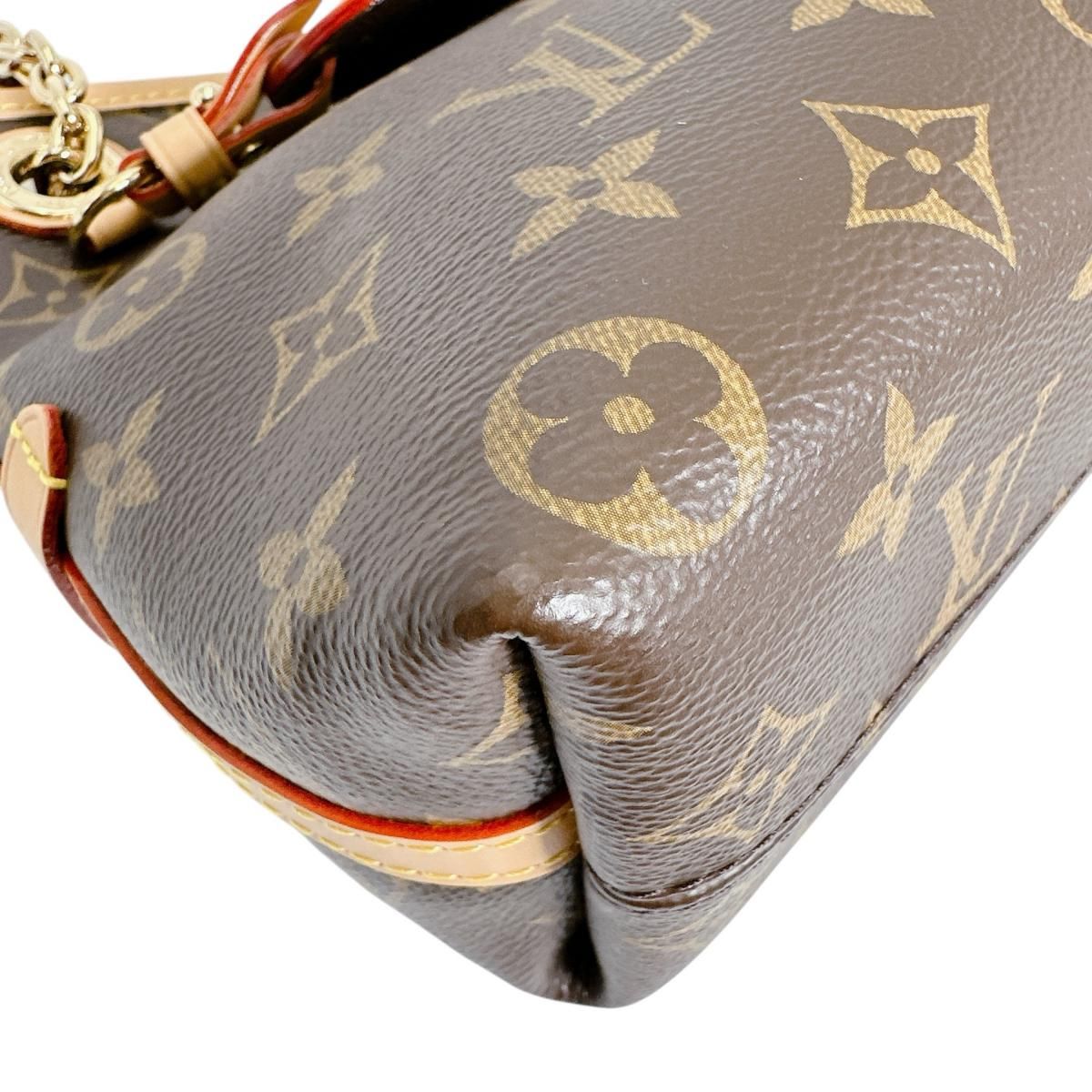 ショルダーバッグ