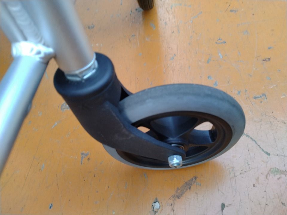 BAL-2 ノーパンクタイヤ