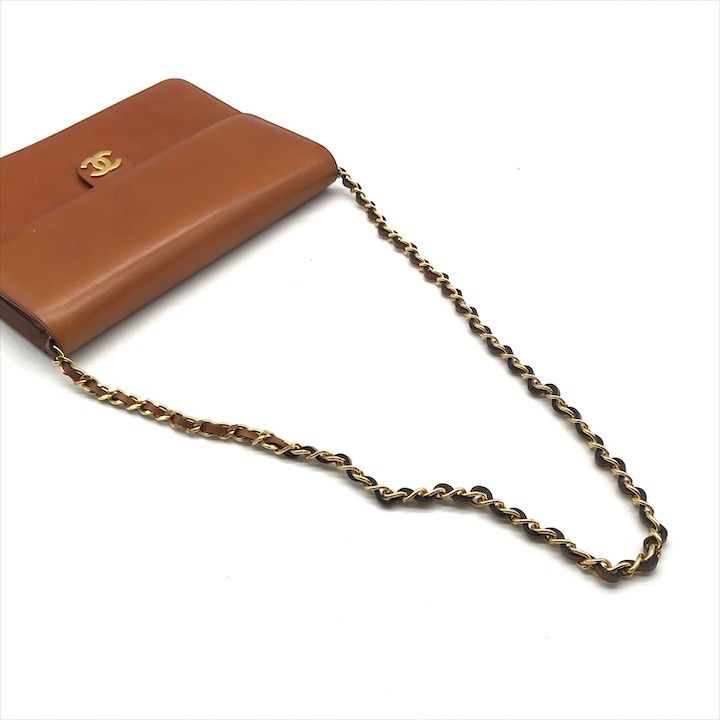 良品 CHANEL シャネル ココマーク プッシュロック カーフスキン