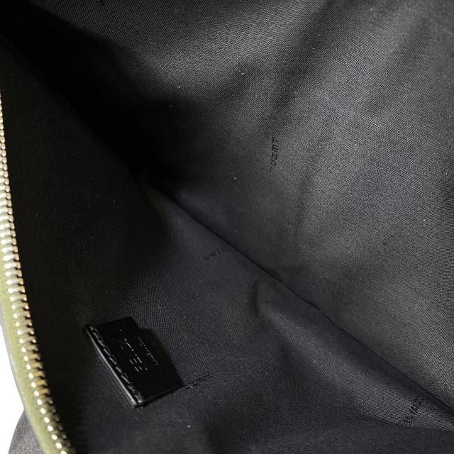 クラッチバッグ