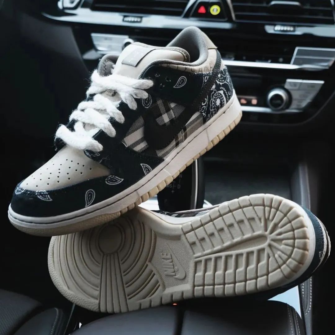 お値下げしました❣️即購入⭕️Travis Scott x Nike Dunk SB Low “Jackboys”