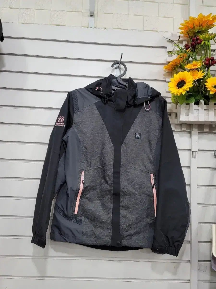 レディース衣類THEREDFACE Classic GORE-TEX アウター-