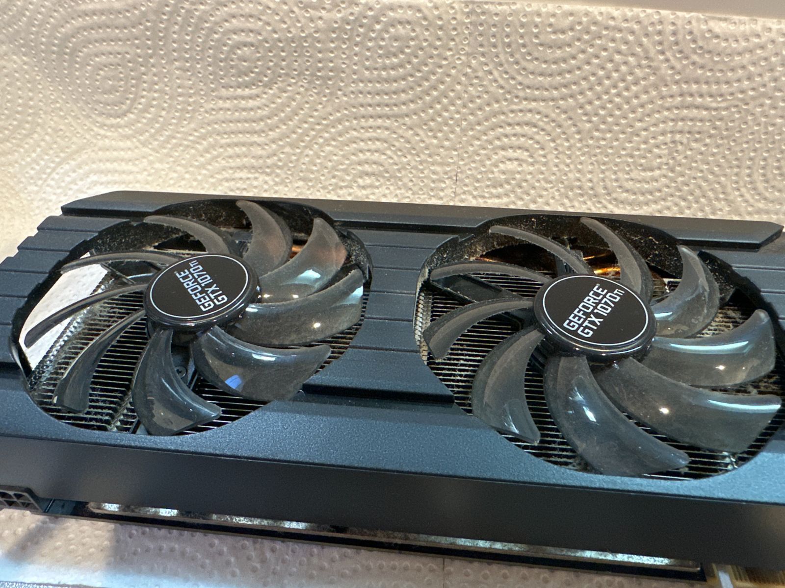 【中古】GTX1070Ti dual 8g GDDR5 256bit DVI3-DP HDMI