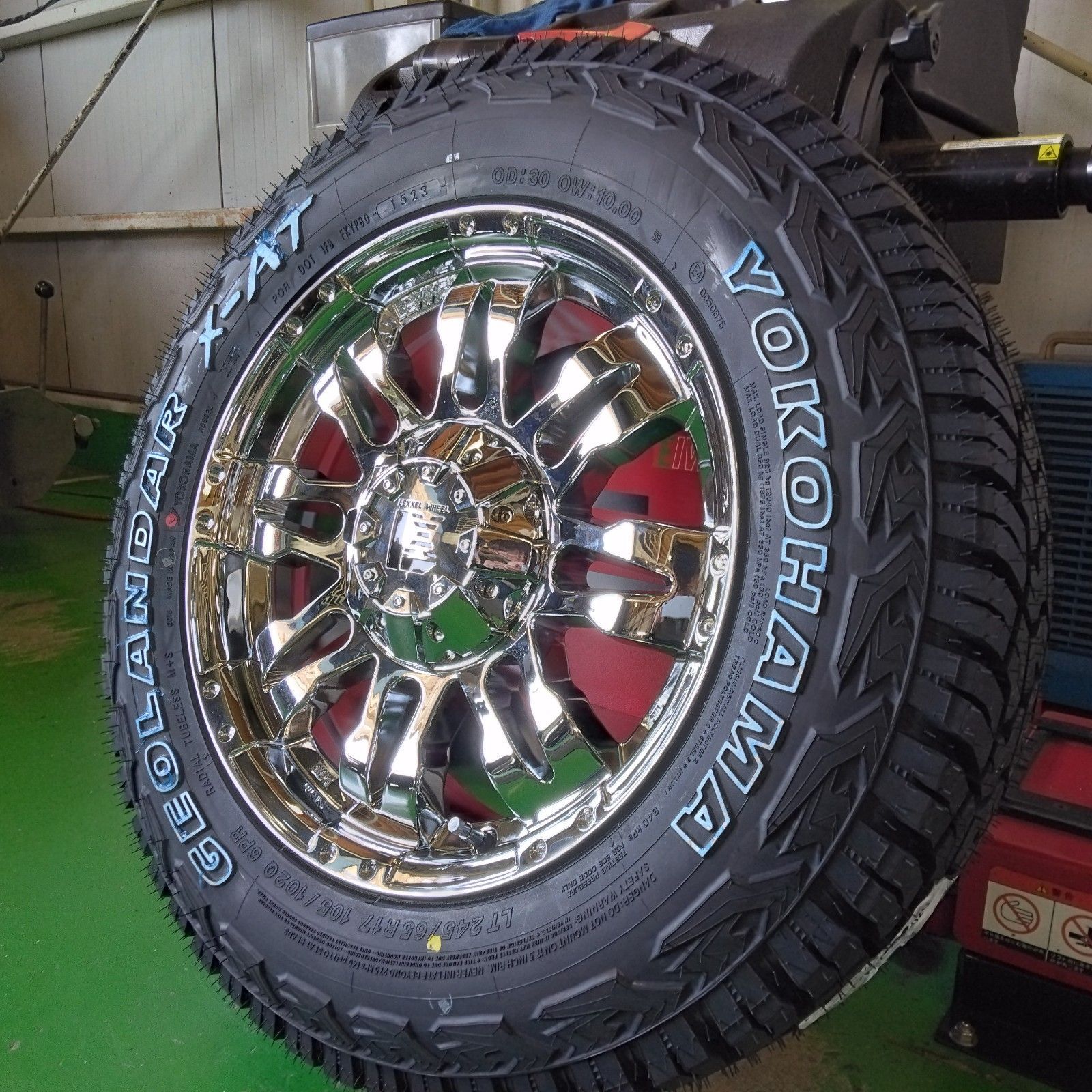 ヨコハマタイヤ 新品 タイヤホイールセット デリカD5 RAV4 CX8 CX5 245/65R17 ヨコハマ ジオランダー X-AT ホワイトレター 17インチ Balano