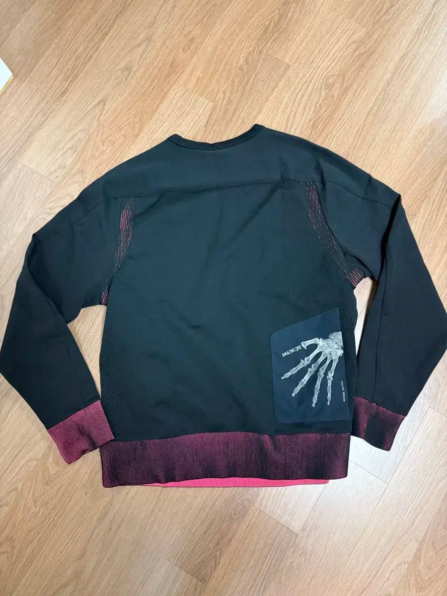 新品 タイトリスト メルセデスベンツ 長袖ゴルフシャツ ブラック M