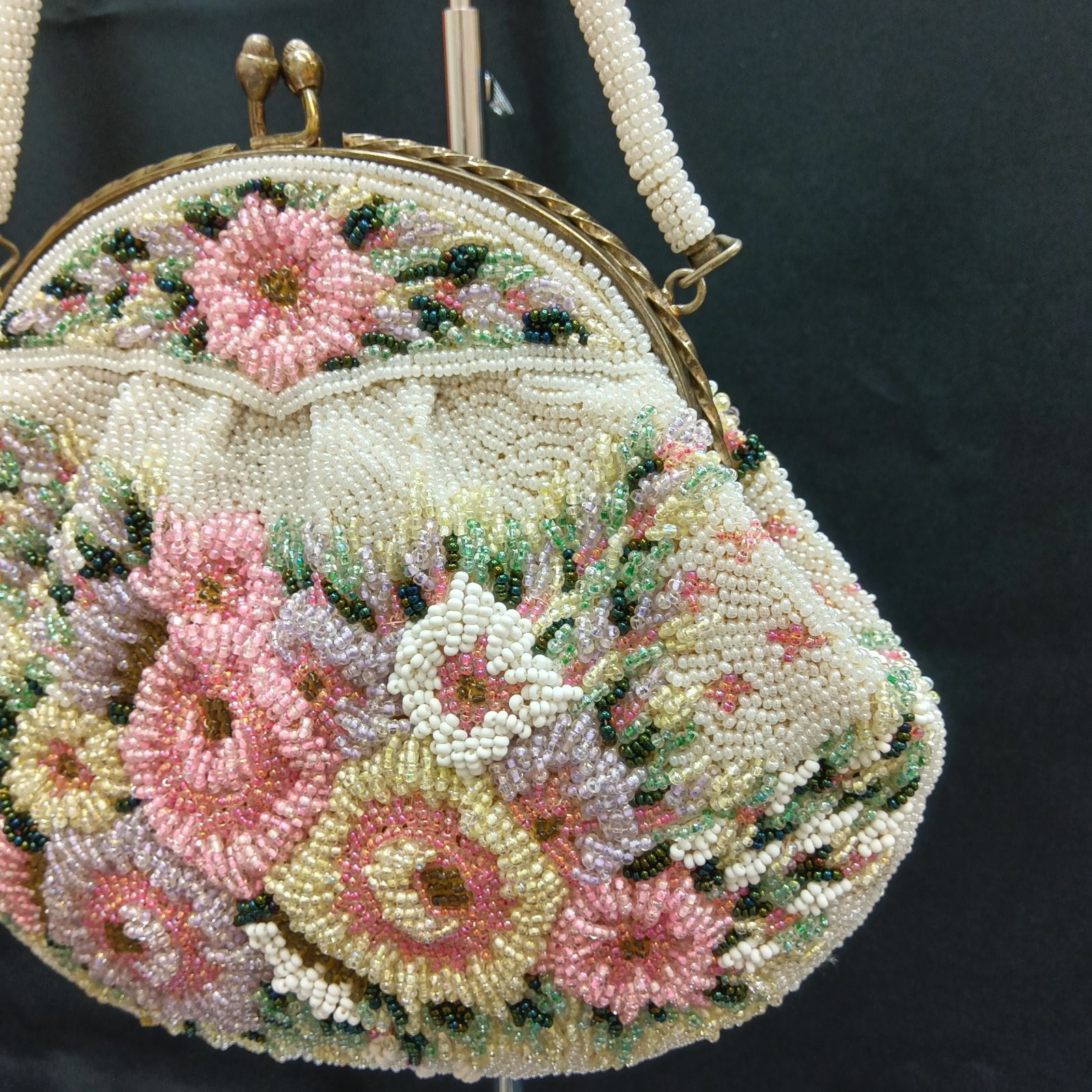 ヴィンテージ調◎昭和レトロ 希少レア 🔷 総柄 ビーズ刺繍バッグ ／ 花