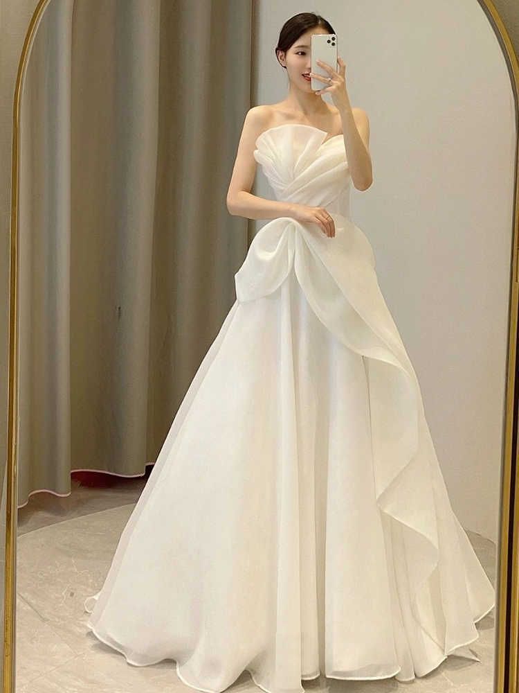 新品 稀なデザイン ウェディングドレス キヨコハタofficial shop限定ドレスのご紹介👗𓈒𓂂𓏸 . 品番：KH