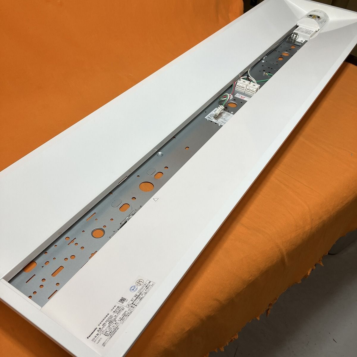 LED非常用照明器具本体 パナソニック NNLG42830 リモコン自己点検機能付