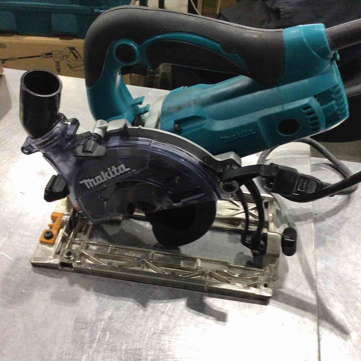 マキタ makita 防じん丸のこ KS5200FX 川口店