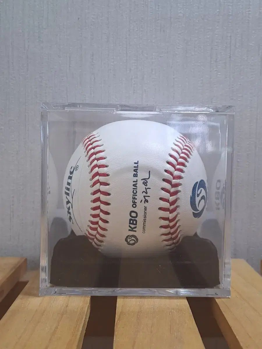 李大浩　イデホ　直筆サイン　ボール 元オリックス李大浩 直筆サインボール(カード+台座セット