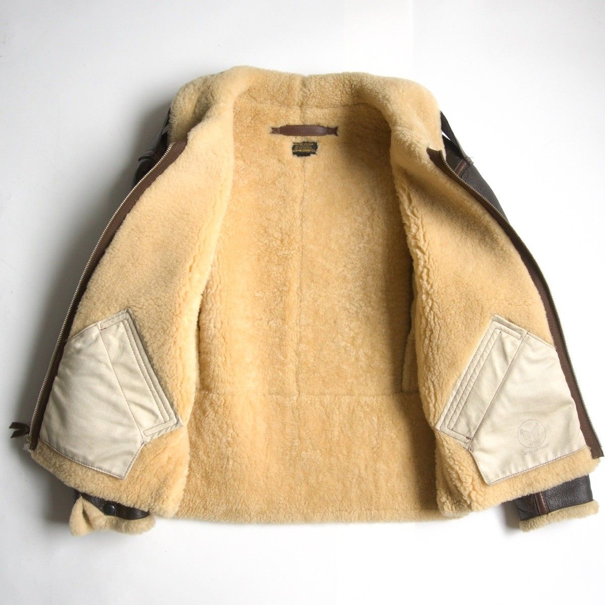 美品】EASTMAN LEATHER CLOTHING【B-6 ムートン フライトジャケット 