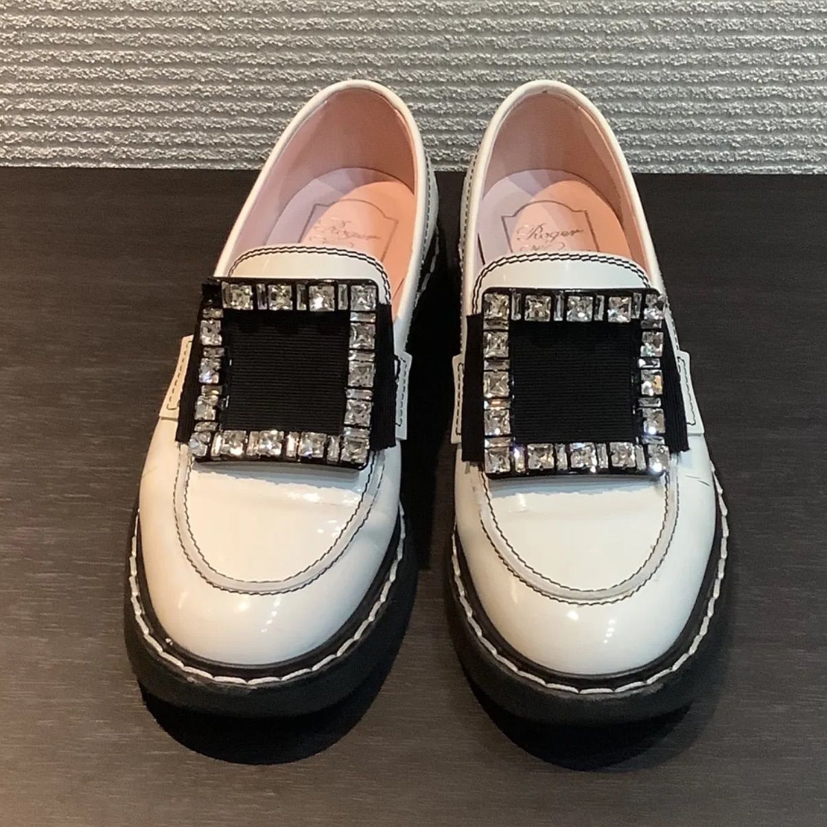 ロジェヴィヴィエ ROGER VIVIER ヴィヴィレンジャー ローファー ロジェヴィヴィエ ROGER VIVIER ヴィヴィレンジャー ローファー