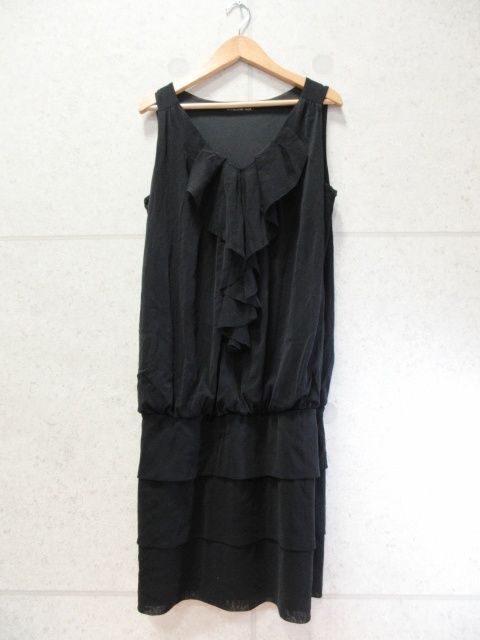 ヴィヴィアンタム ノースリーブ黒ひざ丈ワンピース ヴィヴィアンタムVIVIENNE TAM パンダパッチデザイン