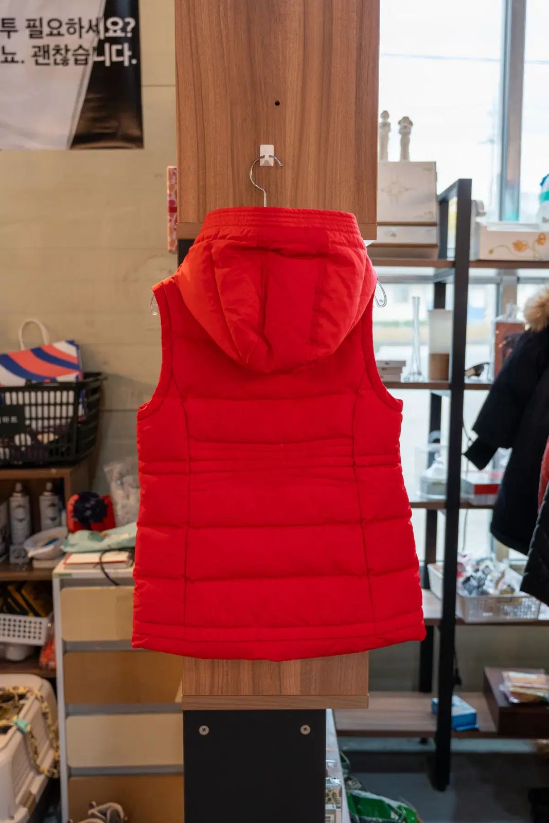 DAKS.ダウンベスト、新品 DAKS】ダウンベスト