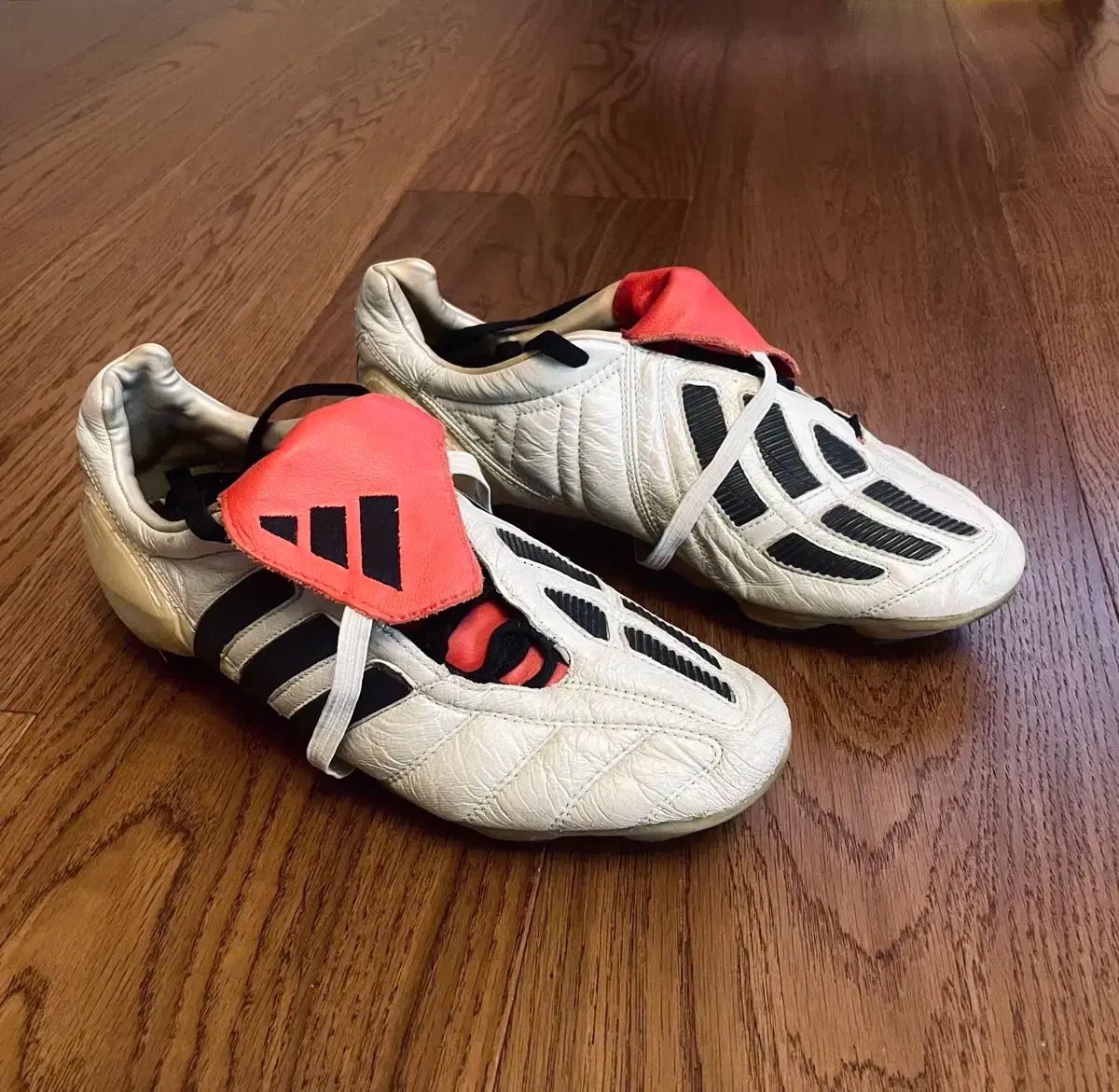 adidas(アディダス) プレデター 愛好家 ルナ XTRX SG