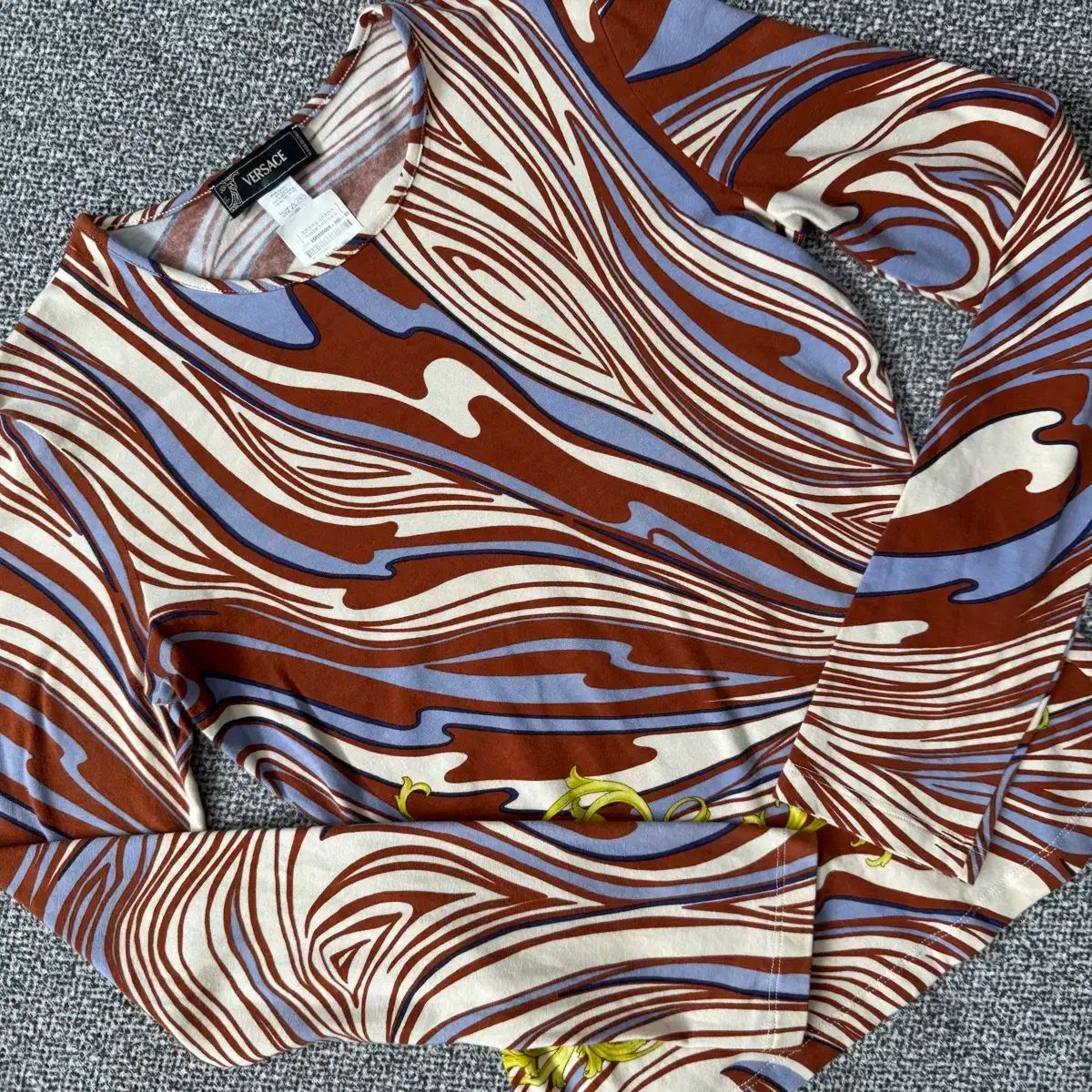 Versace ヴェルサーチェ カラフル パターン