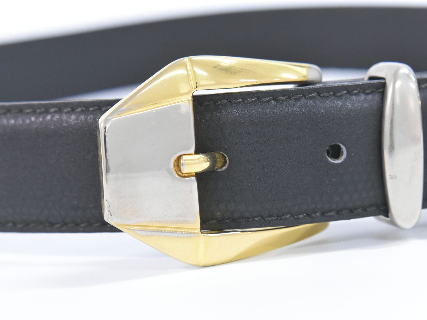 本物 ジャンニ ヴェルサーチ GIANNI VERSACE レザー ベルト 240 80/32 ブラック GP ゴールドメッキ シルバー金具 レディース 服飾小物 中古 本物 ジャンニ ヴェルサーチ GIANNI VERSACE レザー ベルト 240 80/32