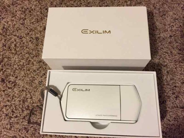 CASIO EXILIM EX-TR15WE 中古】 CASIO カシオ EXILIM デジタルカメラ 1  