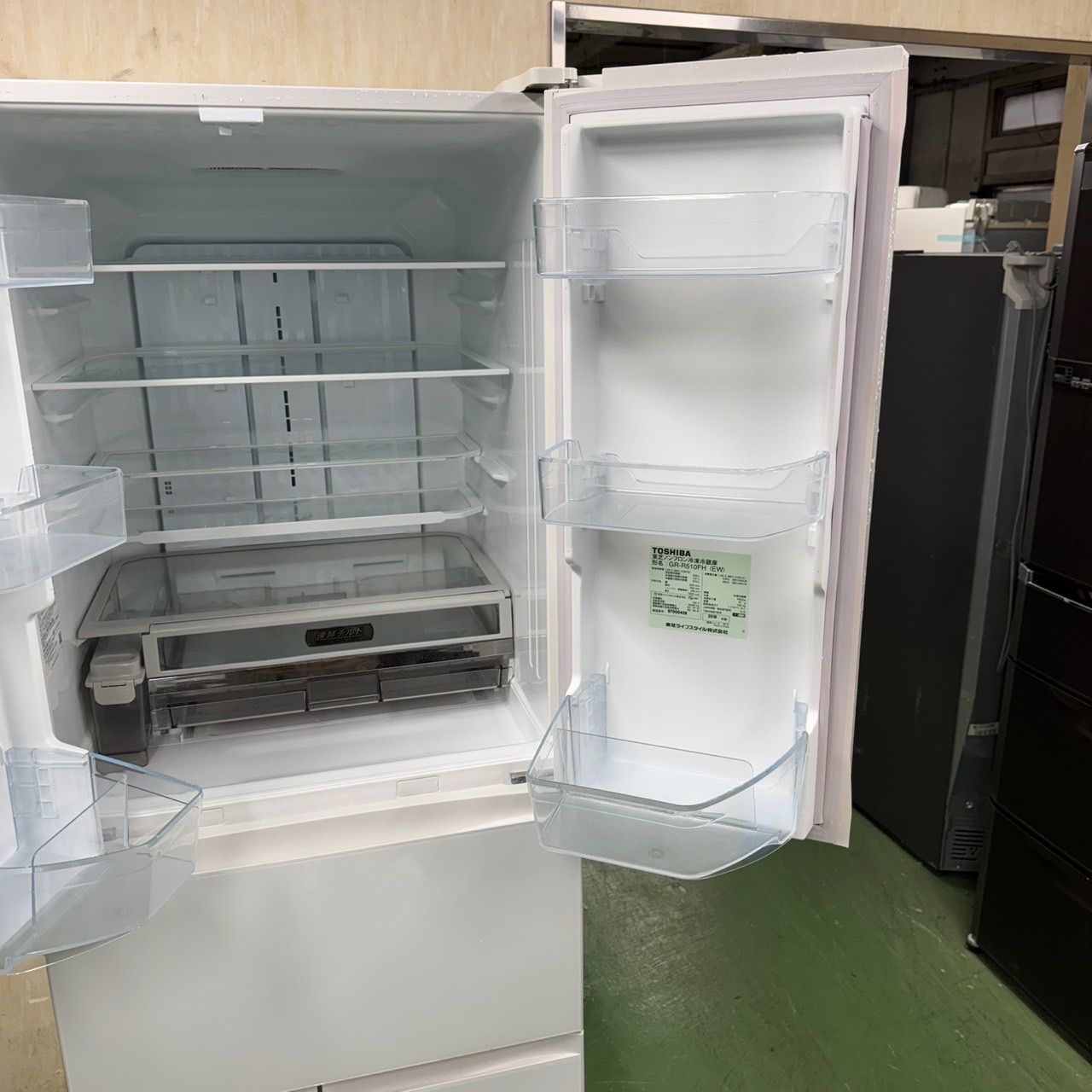 ホワイトカラー ガラスパネル