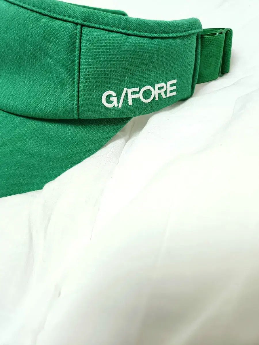 ジッパーハット