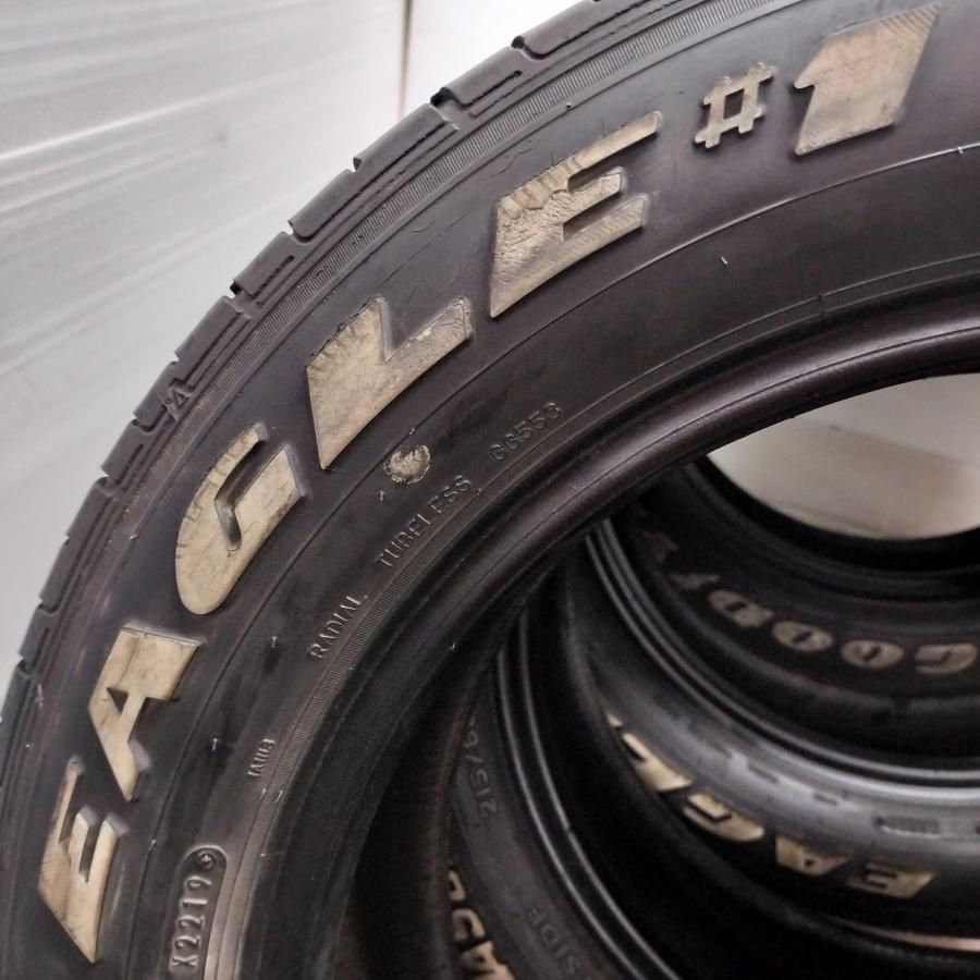 送料込み グッドイヤー ナスカー 215/60r17 中古品 2本 NASCAR 2020年