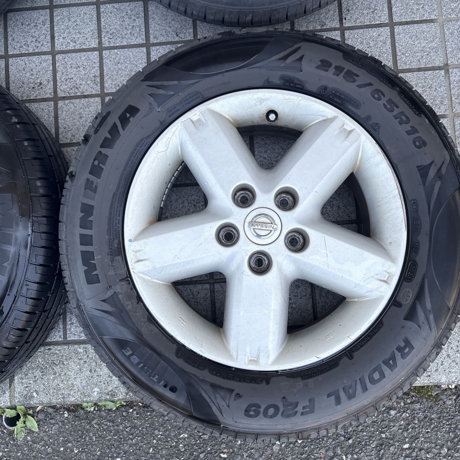 日産 ニッサン エクストレイル 純正ホイール 16×6.5j 215/65r16 - メルカリ