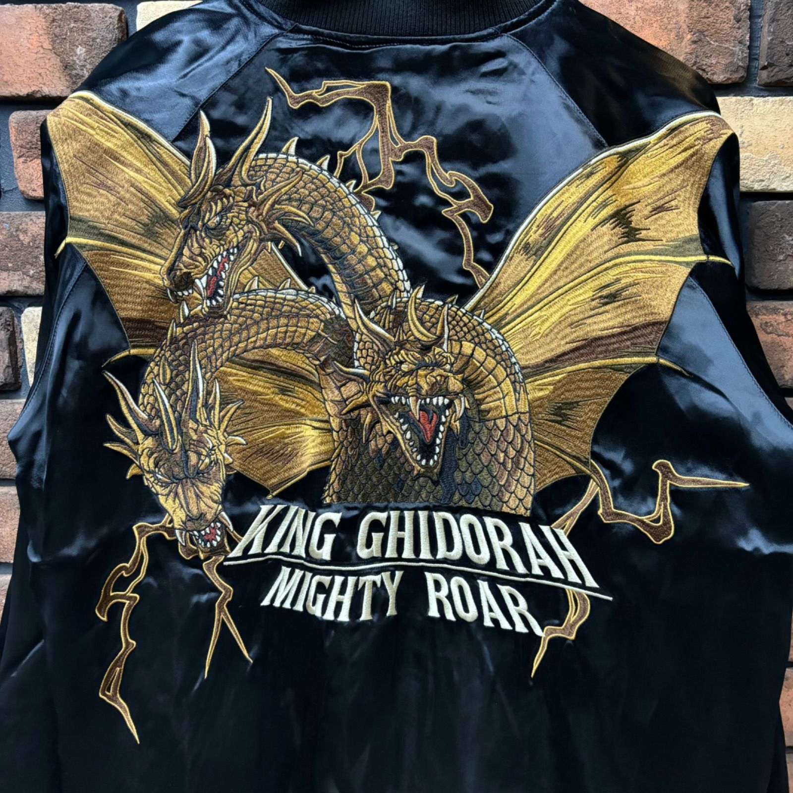 ゴジラ/リバーシブル刺繍スカジャン 大怪獣総攻撃】GODZILLA