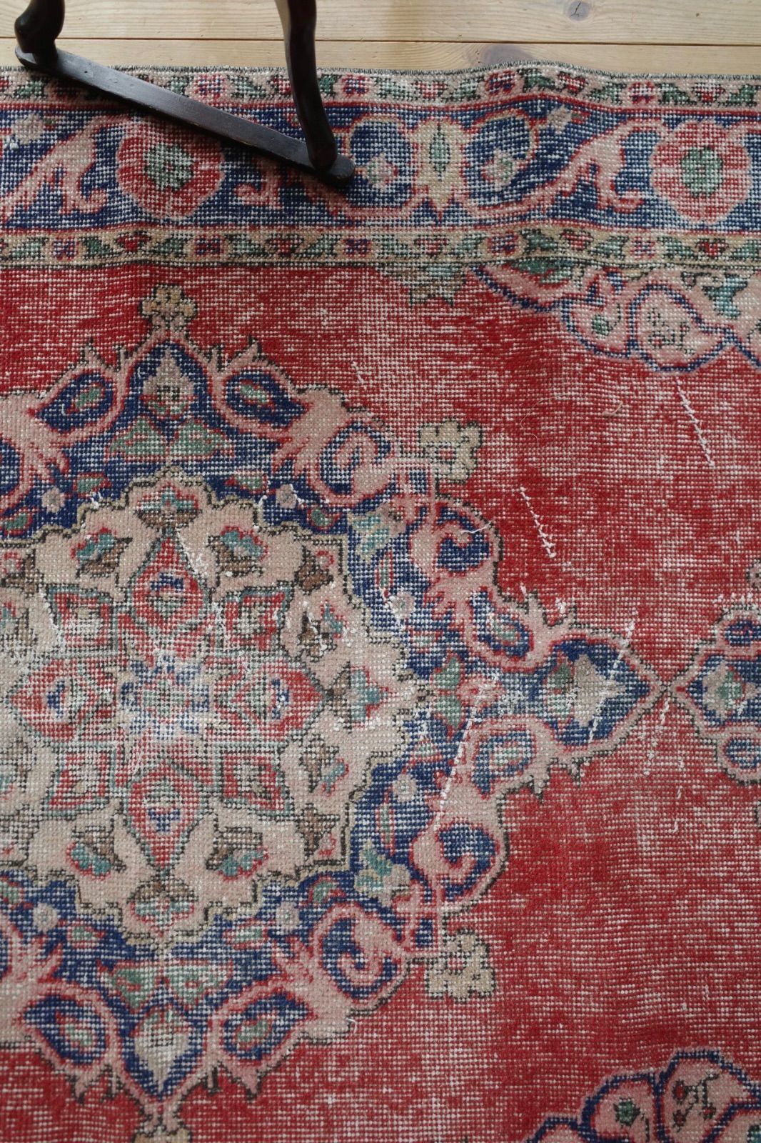 レッド メダリオン