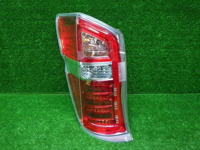 LED球切れ無し　ホンダ　RK　RK1/2　ステップワゴン　後期　左テールレンズ　W0587　J1　250213004