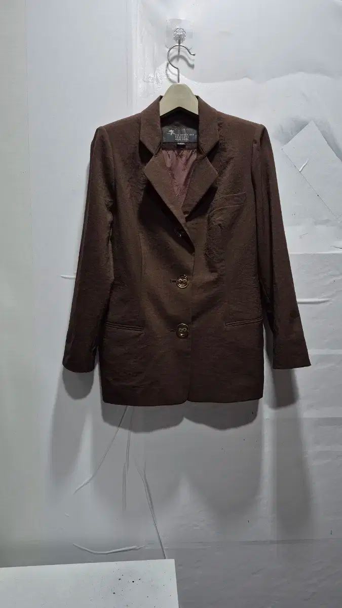 ブランド デザイナー リー ヨンヒ プレゼント スーツ セットアップ