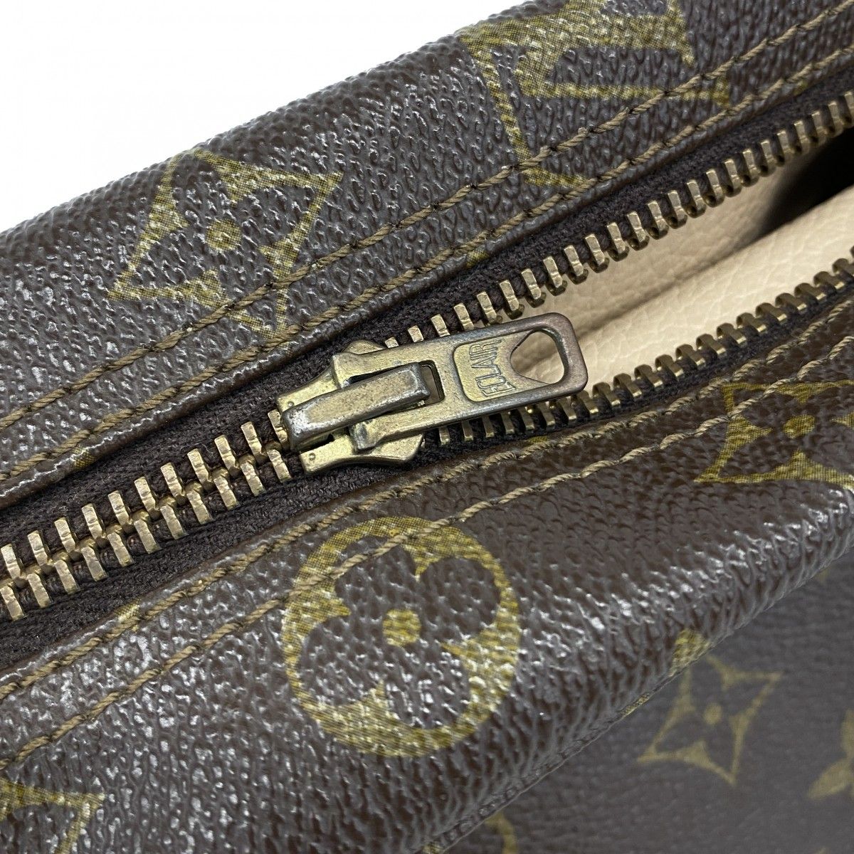 ポーチ モノグラム