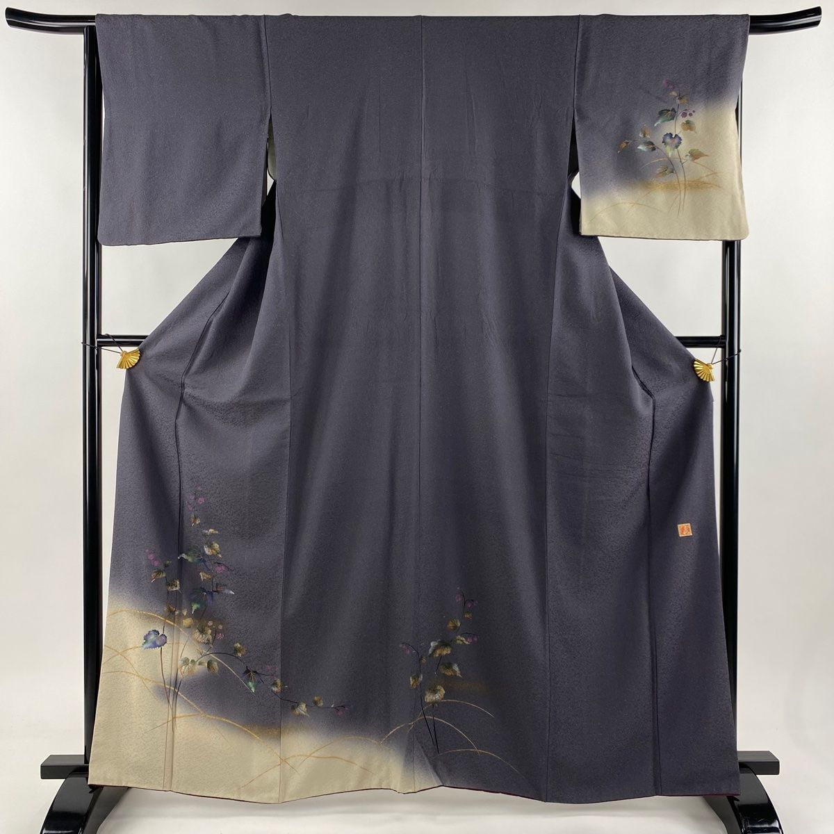 訪問着 身丈160.5cm 裄丈66cm M 袷 やまと 落款 草花 花 金彩 絞り 灰紫 正絹 秀品