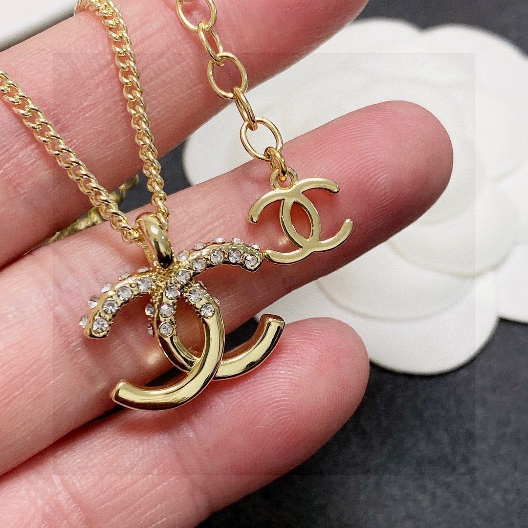 たむ❗️CHANEL 18K金ゴールド ダブルCロゴペンダント 今日特価】CHANEL ダブル C サイン セミステレオ シンボル