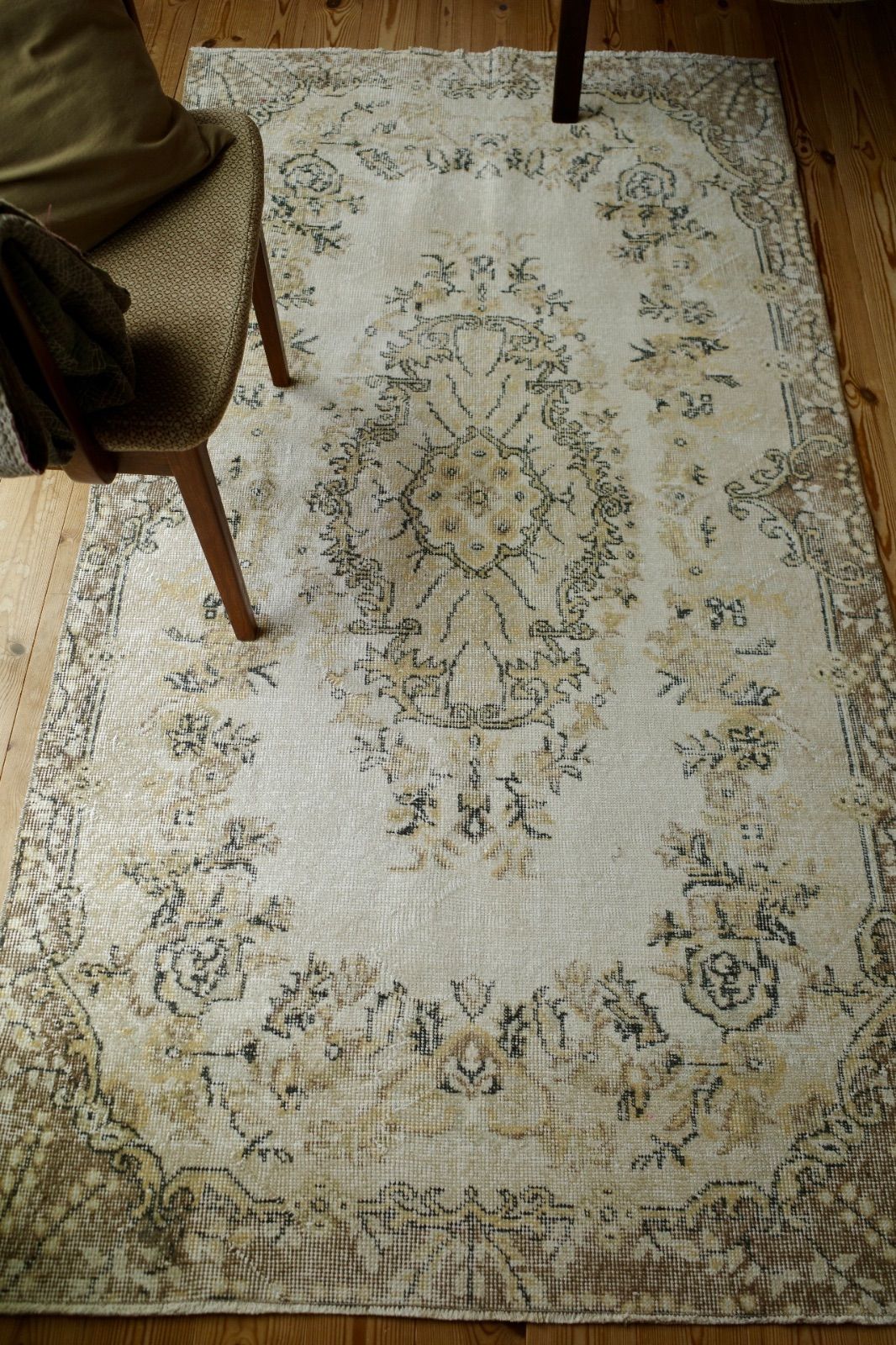 サックスブルー　メダリオン　110×97 トルコヴィンテージラグ　トルコラグ サックスブルー メダリオン 110×97 トルコヴィンテージラグ トルコラグ