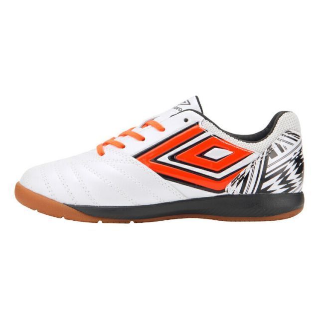 umbro アンブロ アクセレイタ- TR JR WIDE IN Sホワイト/ブラック/オレンジ 22.5 UU4WJB02WO WO | スポーツ 運動 サッカー フットサル 靴 シューズ フットサルシューズ トレーニング ジュニア キッズ 子供