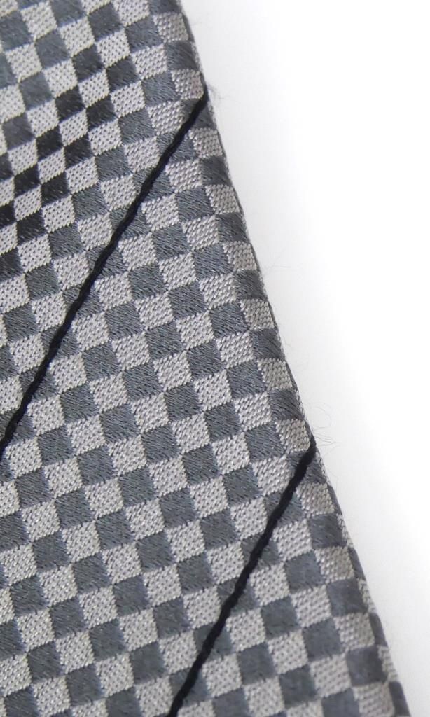 ルイ・ヴィトン LOUISVUITTON クラヴァット・エク M74147 グレー