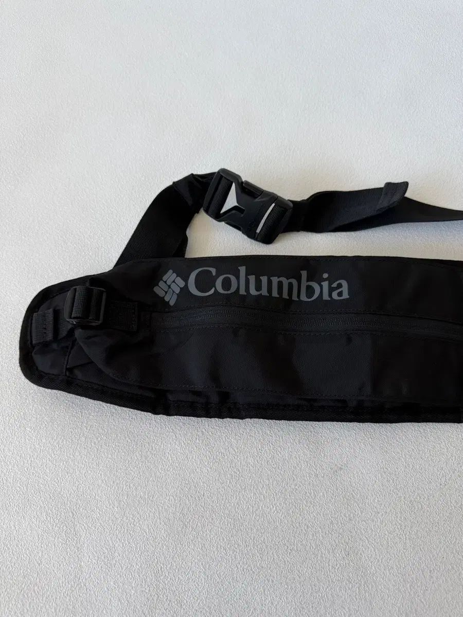 コロンビア Columbia ランニング＆ハイキングバッグ