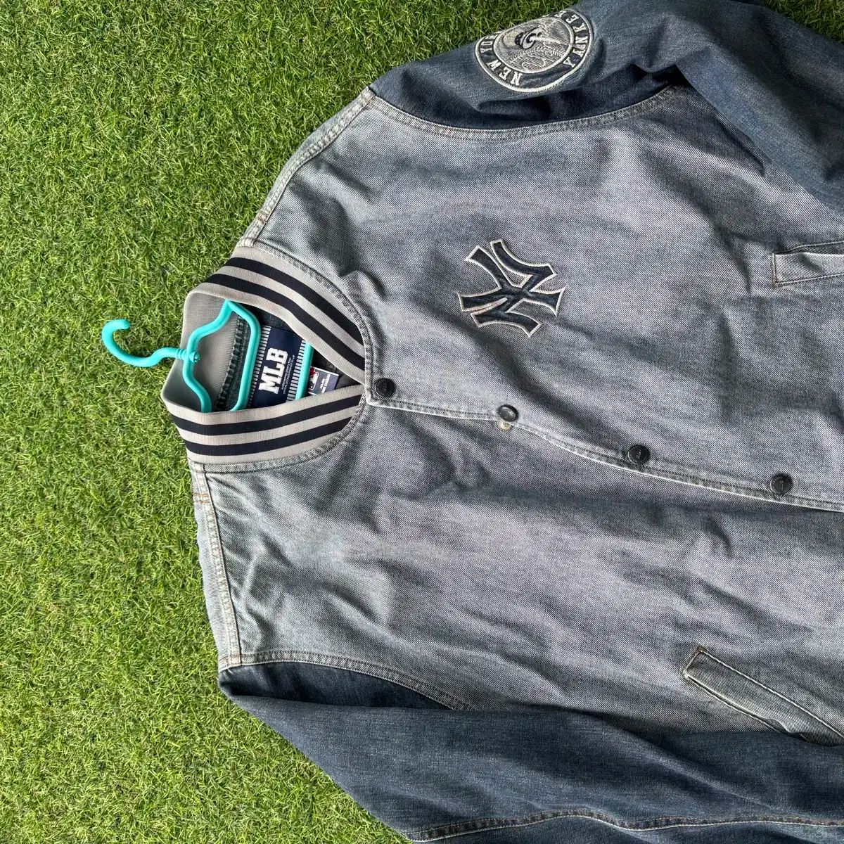 MLB