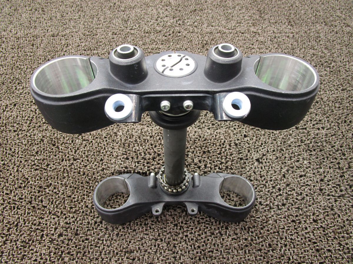 ドカティ ハイパーモタード820SP トップブリッジ ステム □A398！倒立