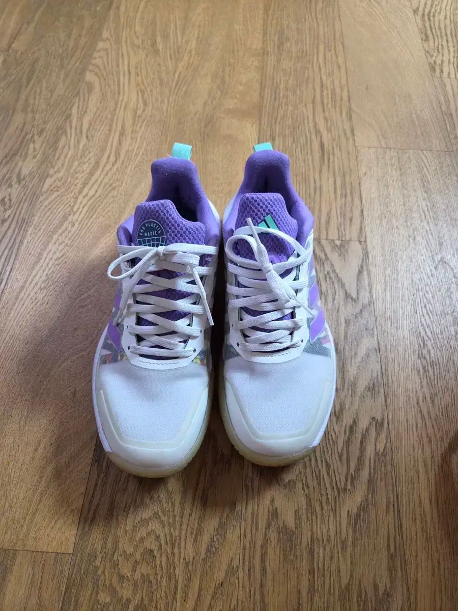 adidas アディダス テニスシューズ hq8459 サイズ 240