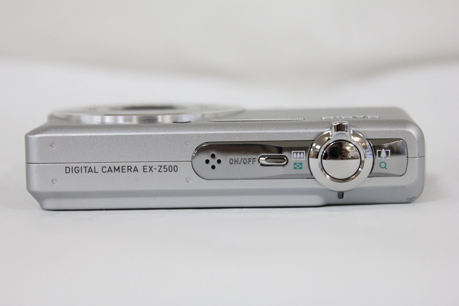 動作品 美品 CASIO EXILIM EX-Z500 デジカメ バッテリー 返品保証】 カシオ Casio Exilim EX-Z500 3x バッテリー付き