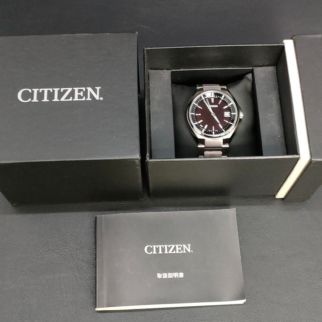 極美品　稼働品　CITIZEN　シチズン　アテッサ　ブラック　シルバー　ラウンド　ステンレス　腕時計　エコドライブ　電波ソーラー　メンズ時計　H128‐R006860