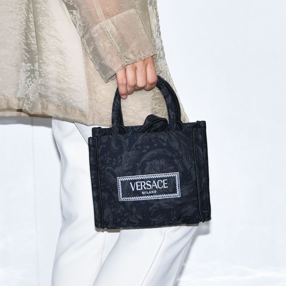 新品未使用✌️VERSACE Barocco ハンドバッグ　ショルダー付き レディース デザイナーバッグコレクション | ヴェルサーチェ 日本