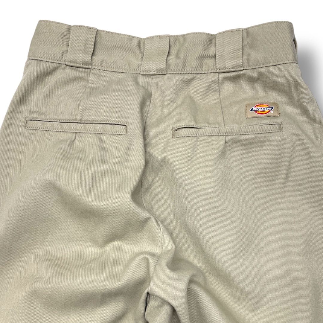 ホリデイ ディッキーズ　2タックパンツ Dickies（ディッキーズ）の「DICKIES 2TUCK PANTS ディッキーズ2