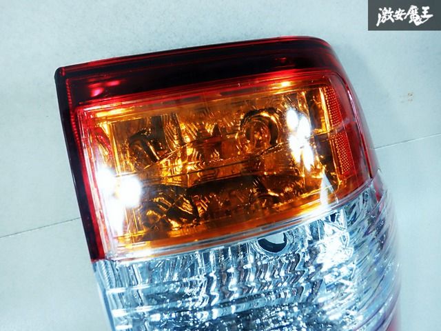 美品】 社外 UZJ100 ランドクルーザー テールライト