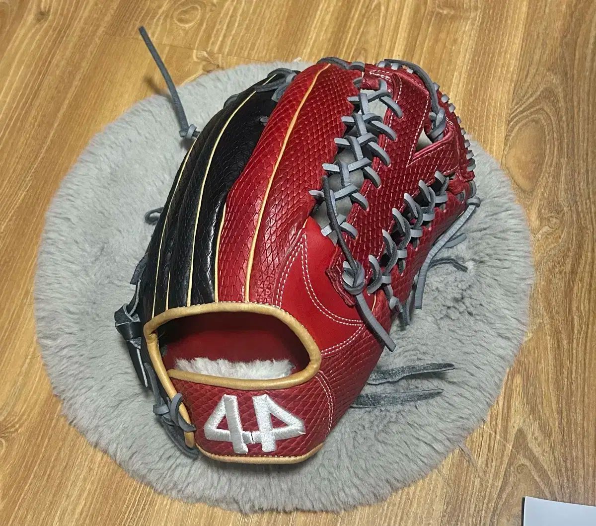 44】フォーティーフォー オーダーグローブ PRO44硬式、軟式兼用 内野用