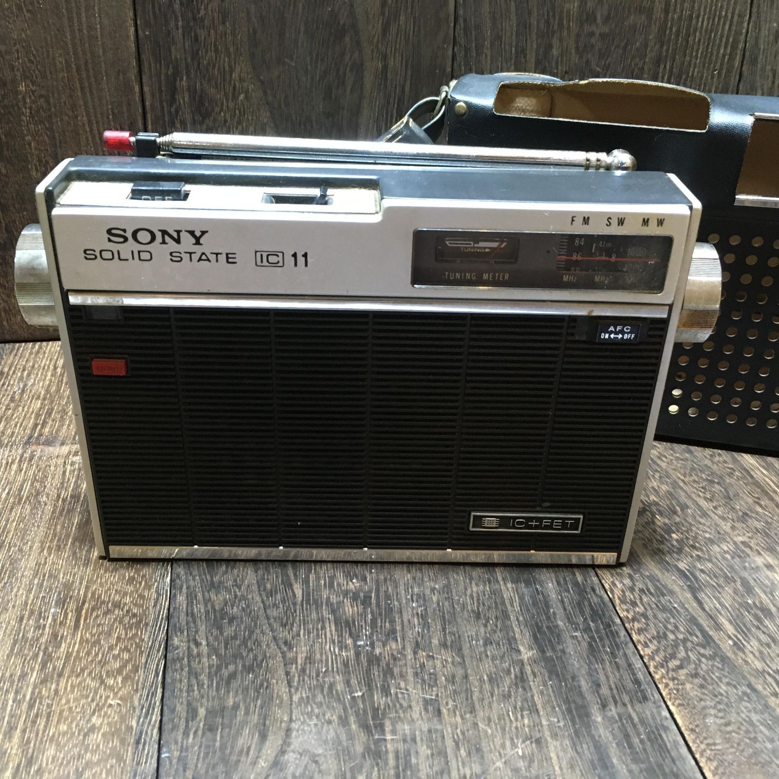 SONY ラジオ　レトロ　ICF-110B カバー付き SONY ラジオ ICF-110 solid-state 11 昭和レトロ ソニー - メルカリ